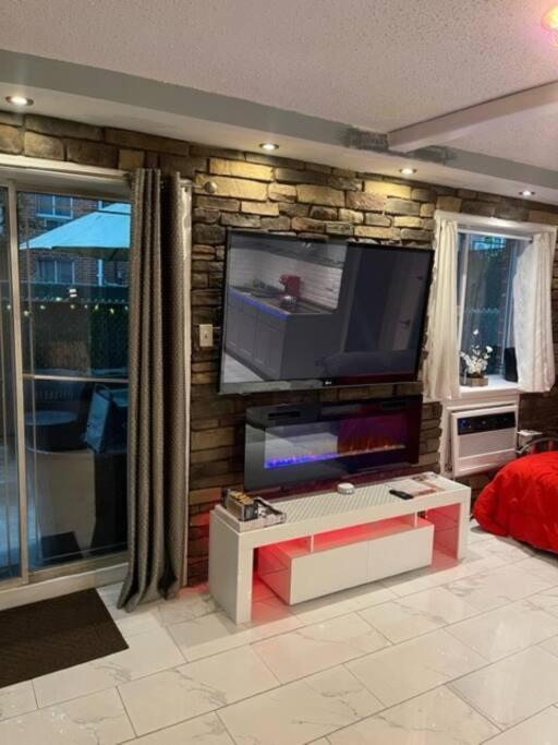 Brooklyn Luxury Spring Retreat With Private Outdoor Space Νέα Υόρκη Εξωτερικό φωτογραφία